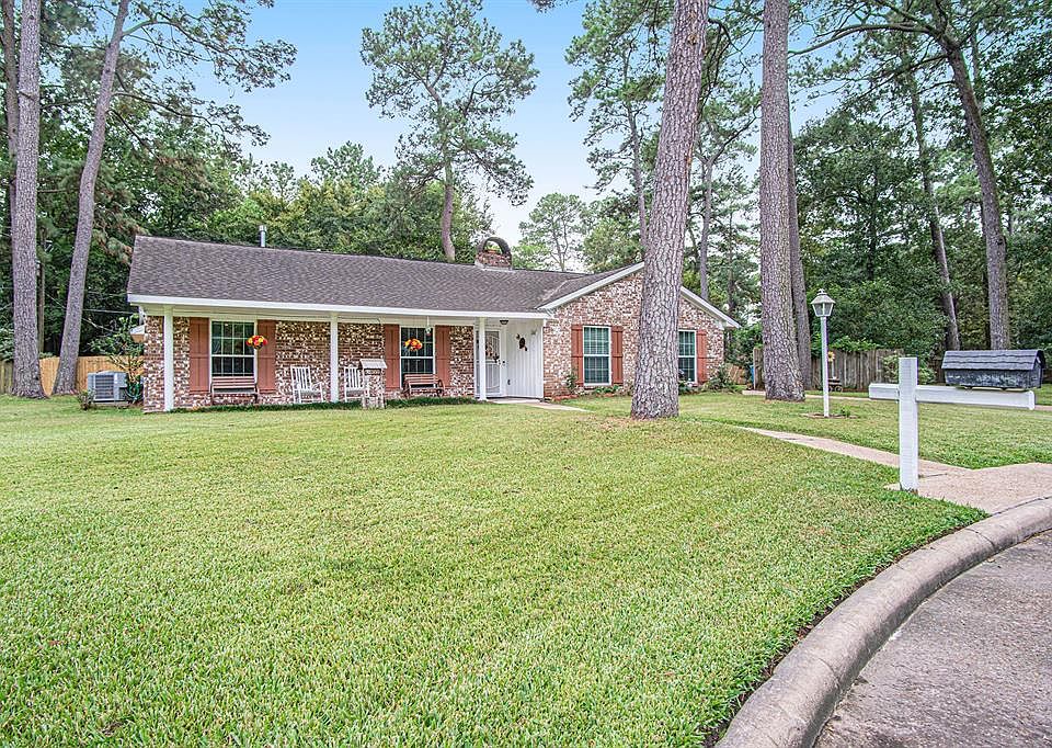 This 4 Bedroom 2-1/2 Bath All Brick Home Sits on A Large 18,000 Sgft. Cul-de-Sac Lot with No Back Neighbors.