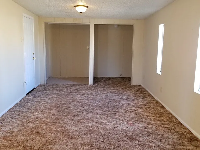 3108 Duckworth Ave — Photo 4