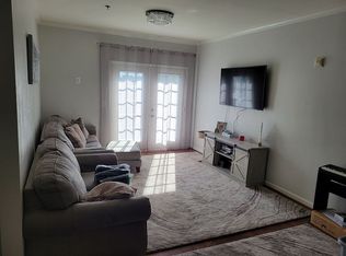 100 Vista Lake Dr APT 208, Candler, NC 28715