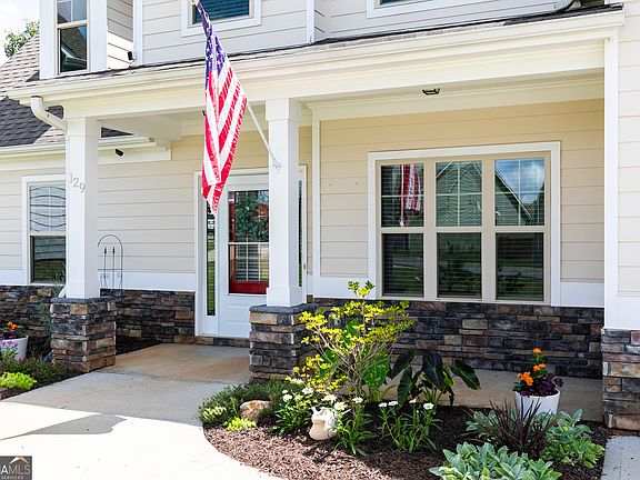 2nd image of 129 Unicoi Way