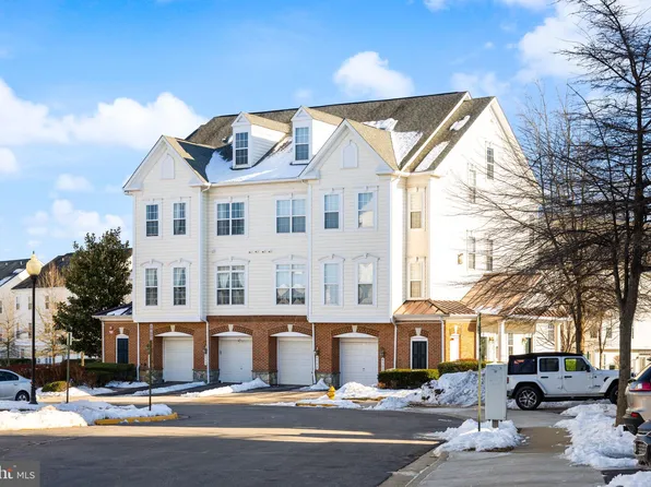 6755 Hampton Bay Ln, Gainesville, VA 20155