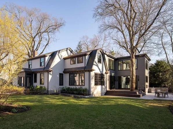 11 Brown St, Cambridge, MA 02138