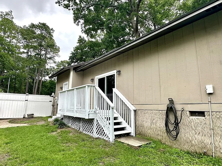 5591 Bellflower St — Photo 18