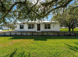 1140 Sealey Rd, Moore Haven, FL 33471