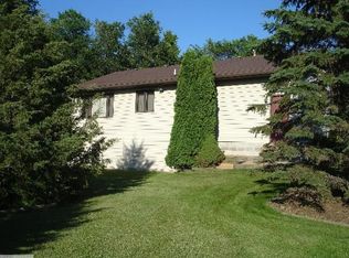 5912 118th St SW, Howard Lake, MN 55349