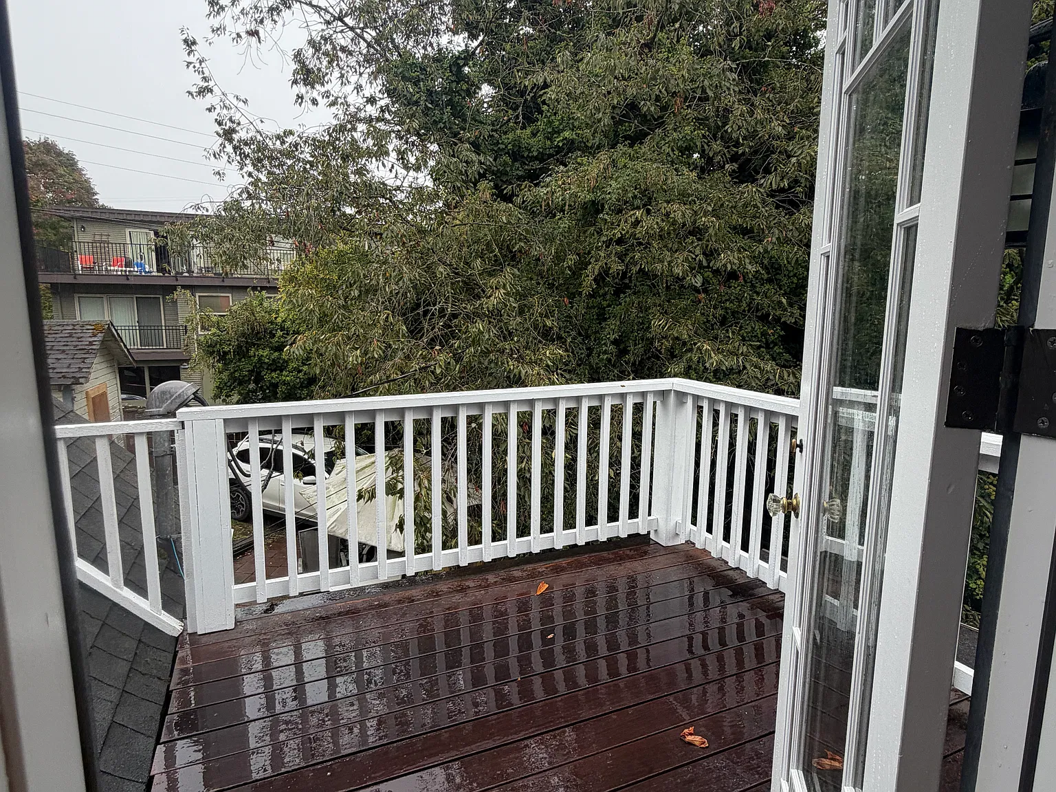2 bed, 1000 sqft, $2,200 — Photo 2