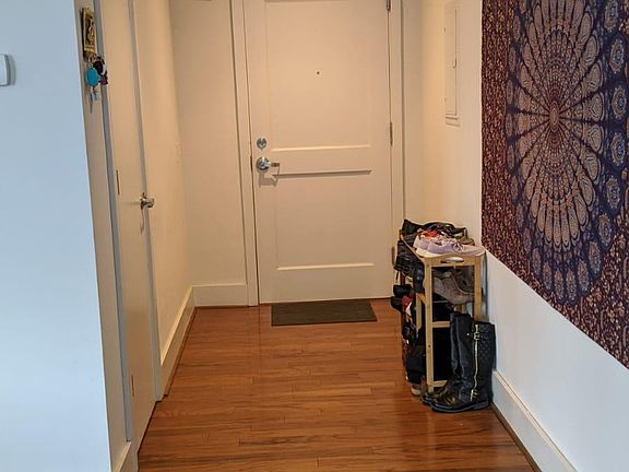 2nd image of 426 Mulberry St #304
