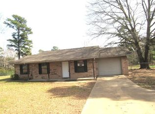 221 Pine Ridge Rd, Gladewater, TX 75647