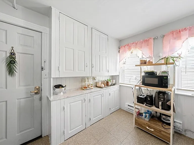 53 Sterling Ave #1 — Photo 3