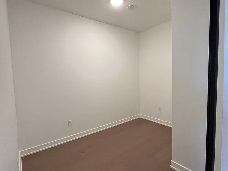 91 Montclair Ave #908 — Photo 6
