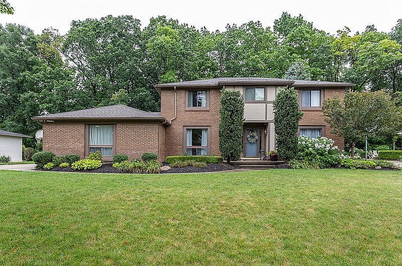 1st image of 54420 Arrowhead Dr