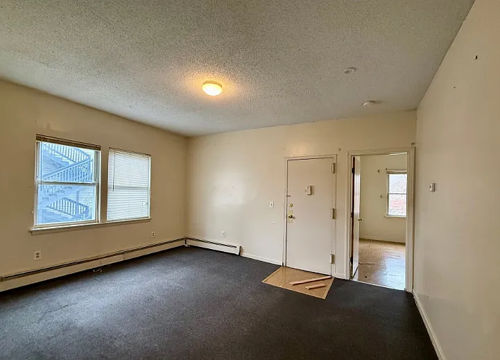 128-132 Locust St #16 — Photo 4