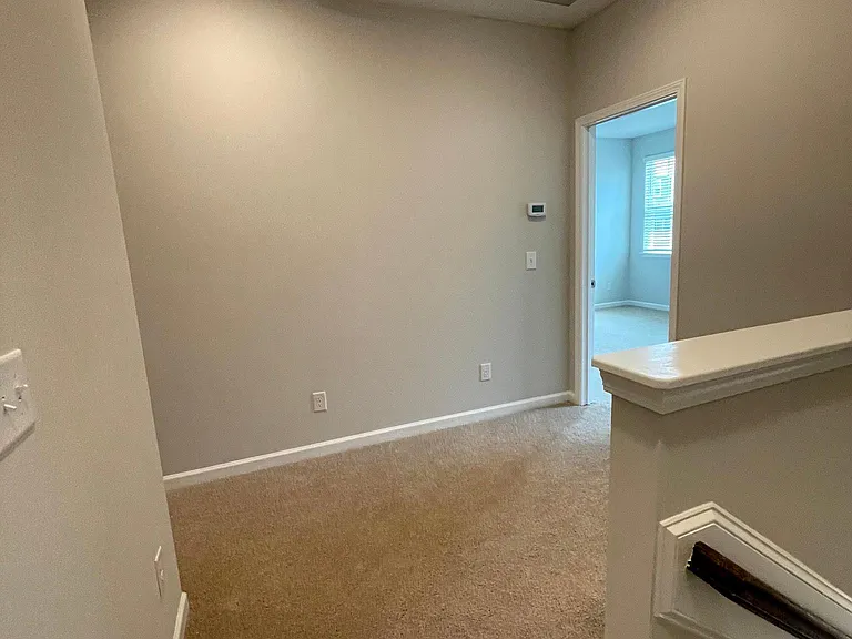 1036 Commack Dr — Photo 20
