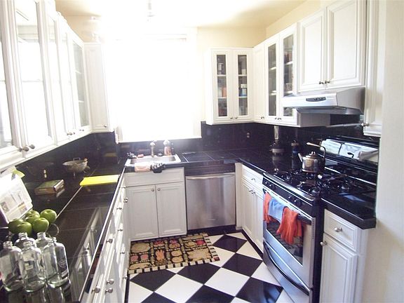 5th image of 2101 Pacific Ave APT 601
