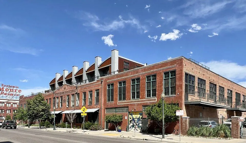 2441 N Broadway #113
