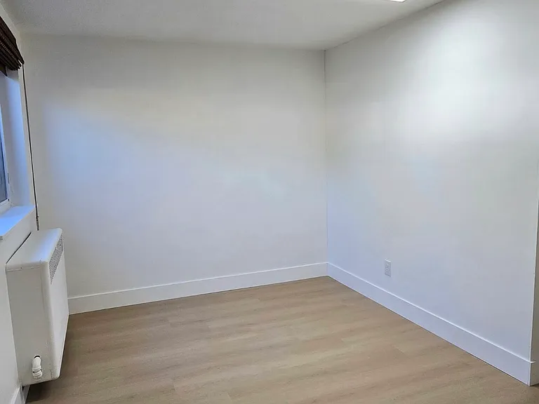 519 N 400 E #3 — Photo 6