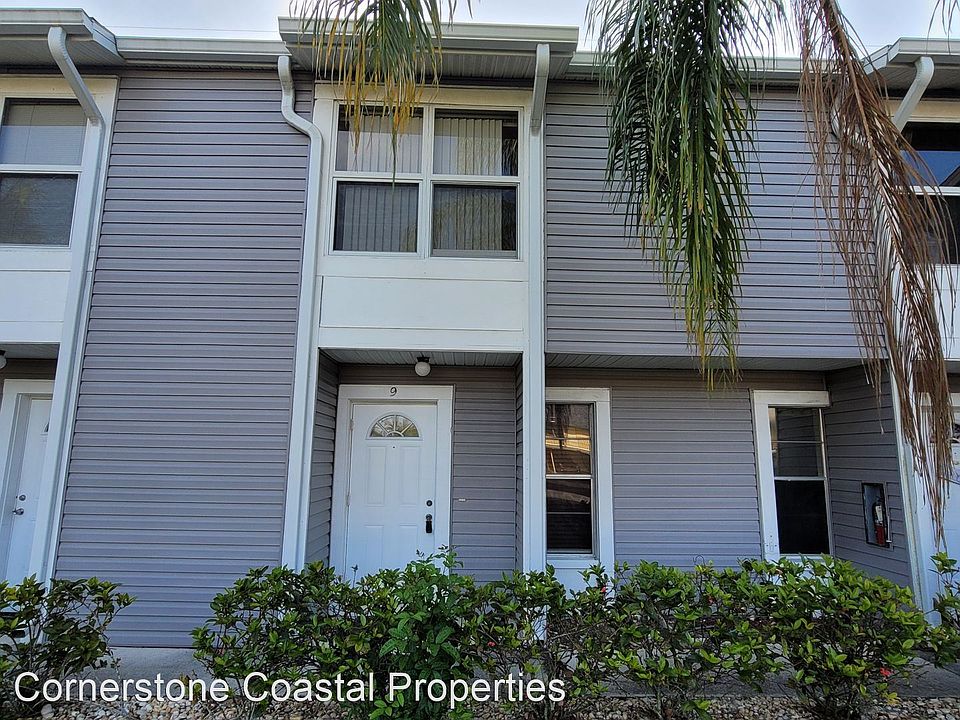 1st image of 4703 SW Santa Barbara Pl APT 9