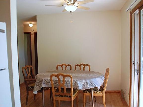 3rd image of 1462 Dixon Dr
