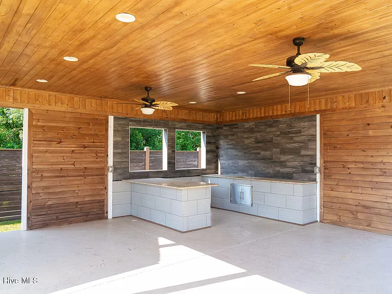 1006 Sheffield Dr — Photo 33