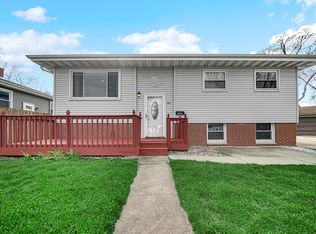 1110 N Wheeler St, Griffith, IN 46319