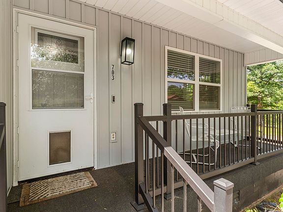 4th image of 703 Euclid St