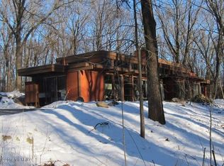 4301 Carver Dr, Kalamazoo, MI 49009