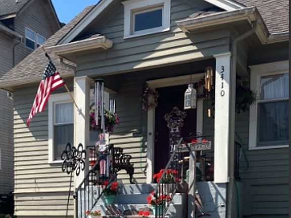 3rd image of 3410 Wetmore Ave