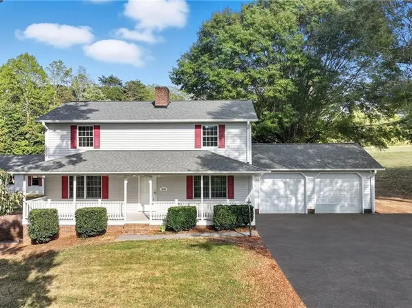 9080 N State Highway 150, Clemmons, NC 27012