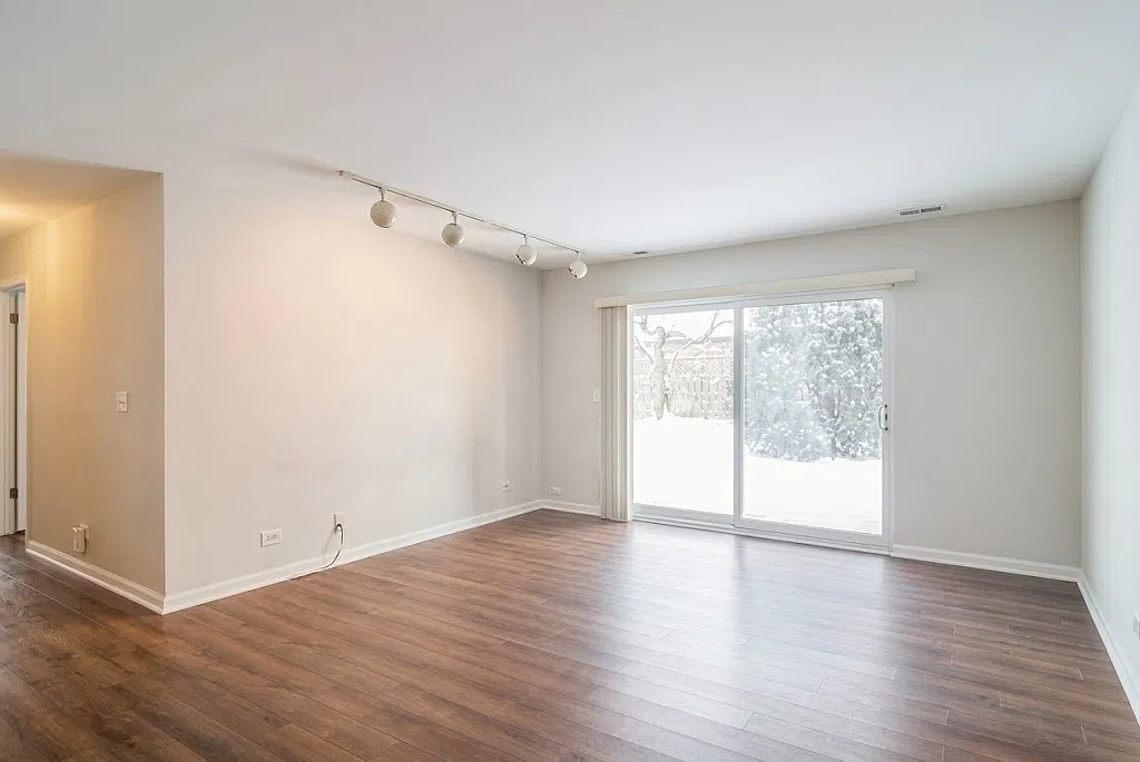 2 bed, 1183 sqft, $2,250 — Photo 2