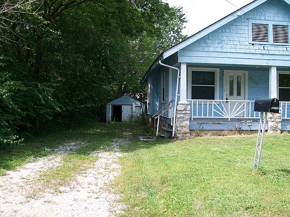 3rd image of 2112 S Mill St