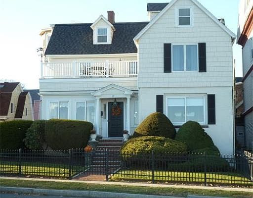1st image of 15 Lynn Shore Dr