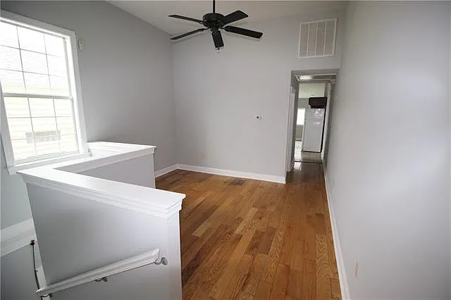1124 N Johnson St — Photo 6