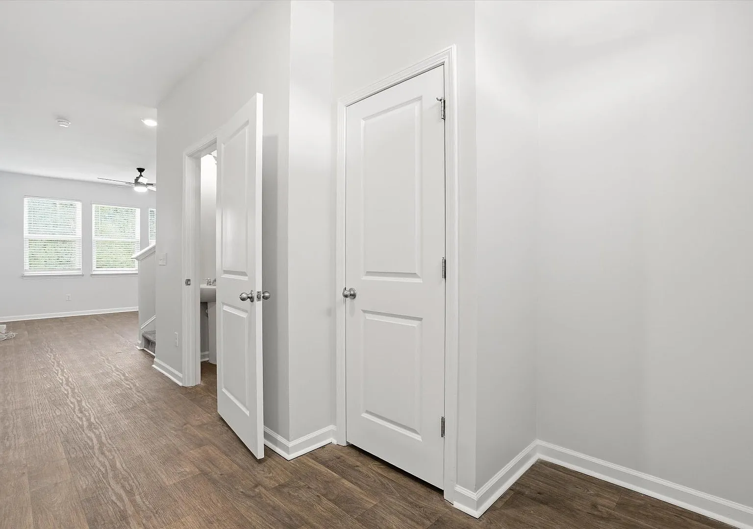 9773 Roseberry St — Photo 3