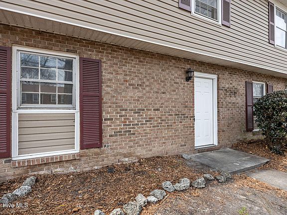 3rd image of 115 King George Court