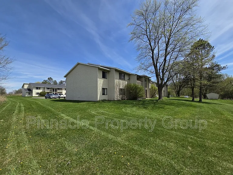 Timber Creek Apartments — Photo 6
