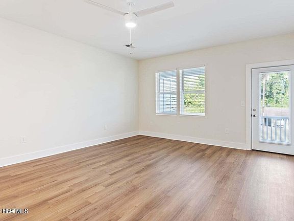 4th image of 1111 McRae St
