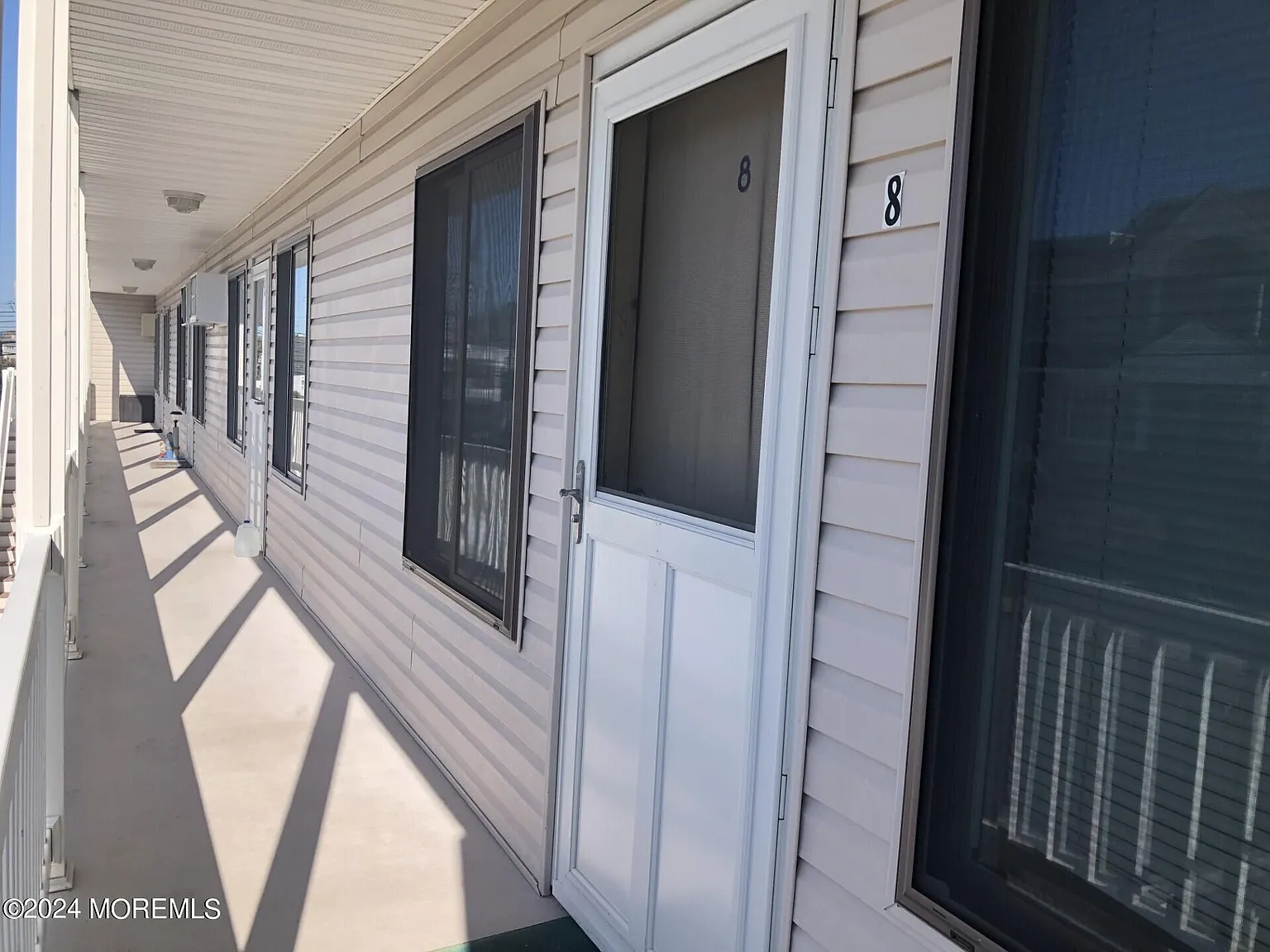 2 bed, 600 sqft, $1,650 — Photo 3