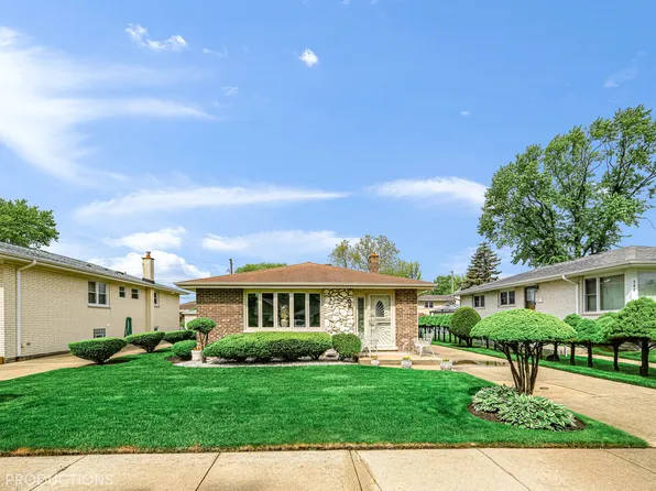 746 Cromwell Ave, Westchester, IL 60154