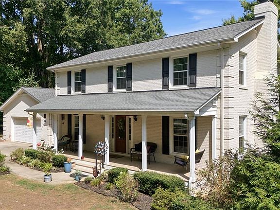 3rd image of 4604 Emmacyn Dr