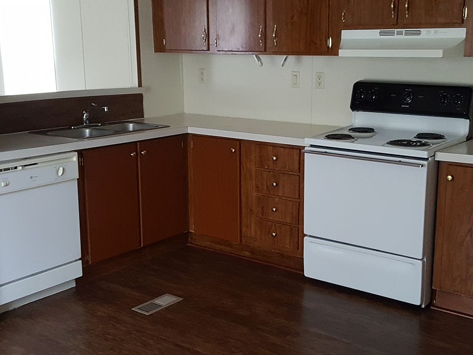 2nd image of 5800 Leedale St Trlr 23