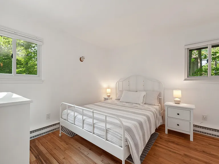 230 Norfolk Dr — Photo 15
