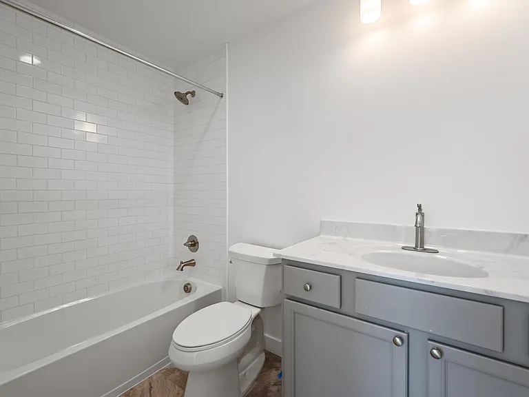Secondary BR Bath