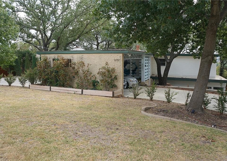 1st image of 6051 Valleyview Dr