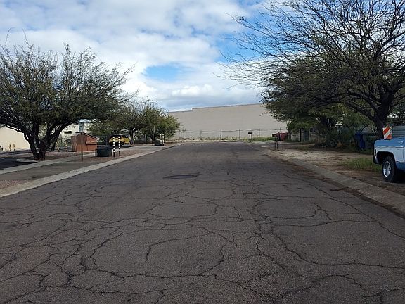 4th image of 1839 S Norris Ave