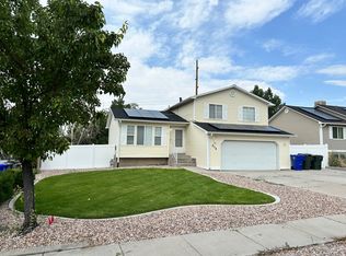 858 Timpie Rd, Tooele, UT 84074