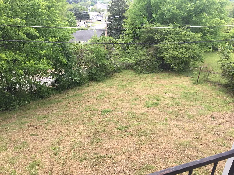 408 Sierra Madre Dr — Photo 28