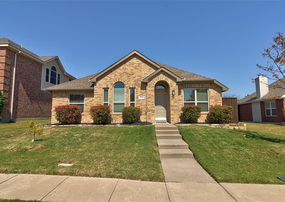 1st image of 6208 White Pine Dr
