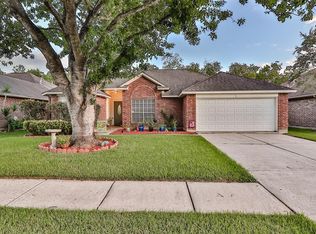 8806 Orchard Ln, La Porte, TX 77571