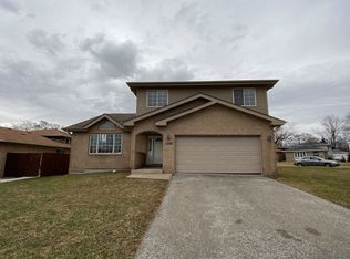 745 McArthur Ct, Dolton, IL