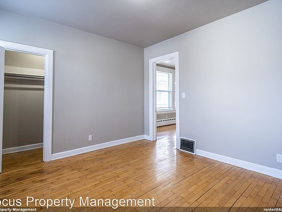 4th image of 124 E Franklin Ave #3